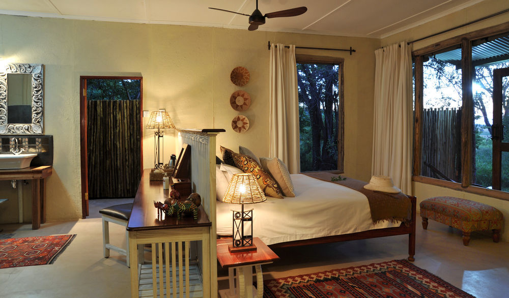 The Hide Safari Camp Hotel Dete Екстериор снимка