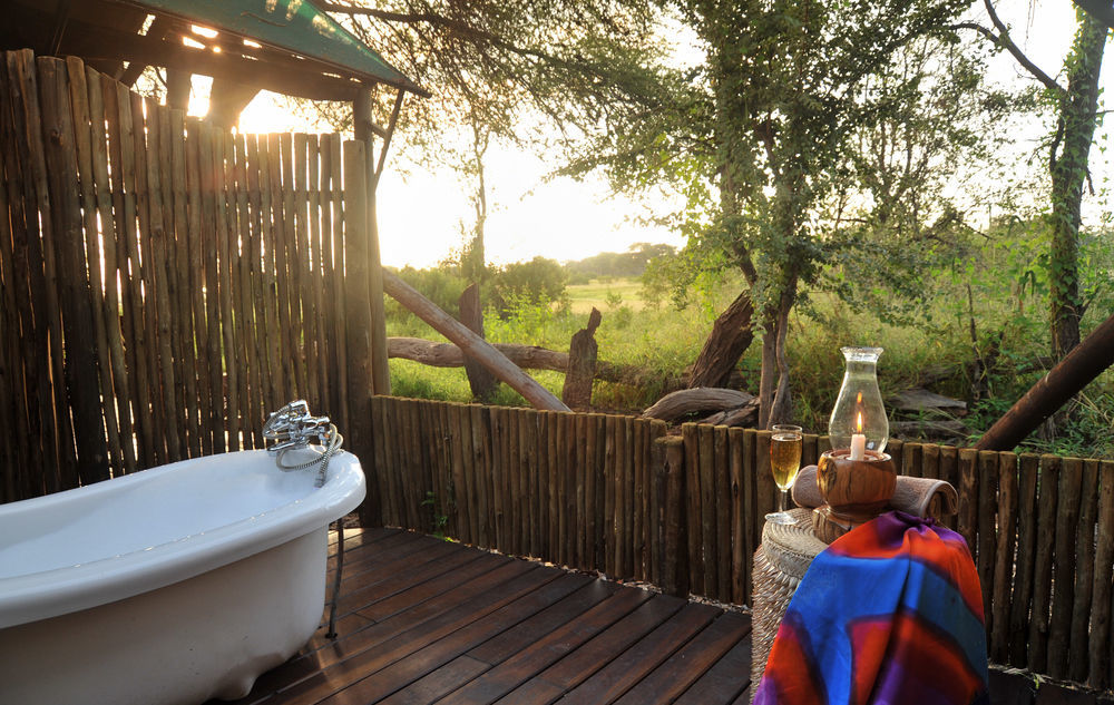 The Hide Safari Camp Hotel Dete Екстериор снимка