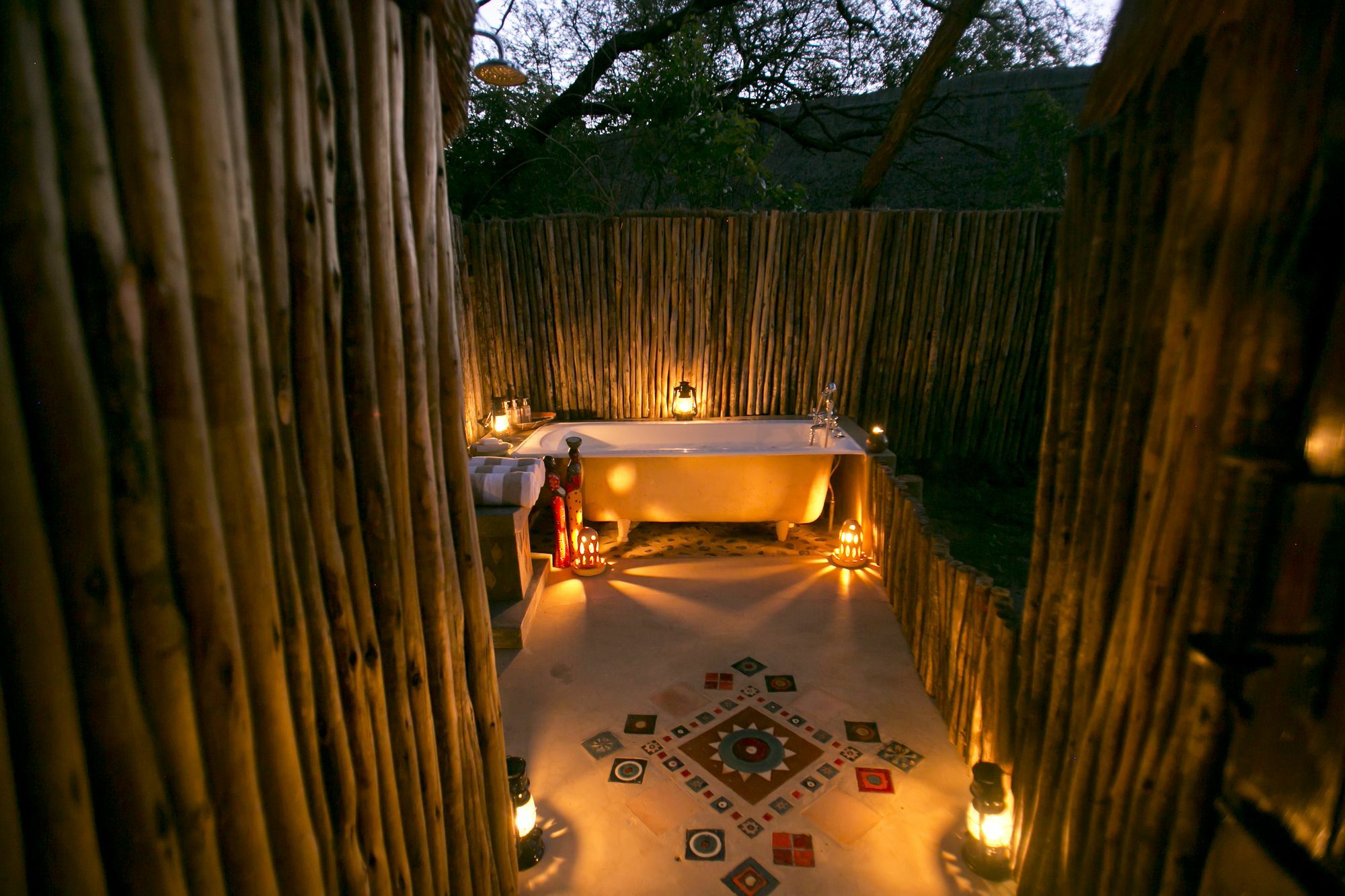 The Hide Safari Camp Hotel Dete Екстериор снимка